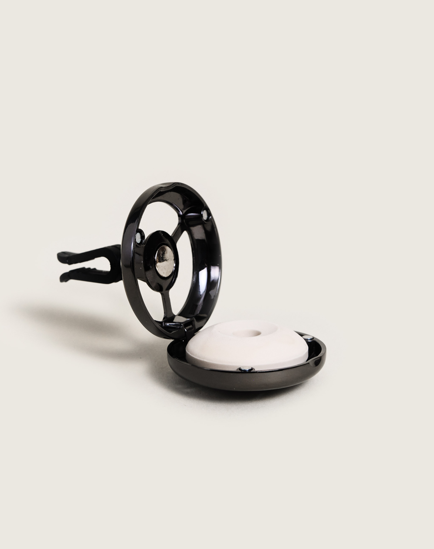 Amber Powder Holly Car Diffuser