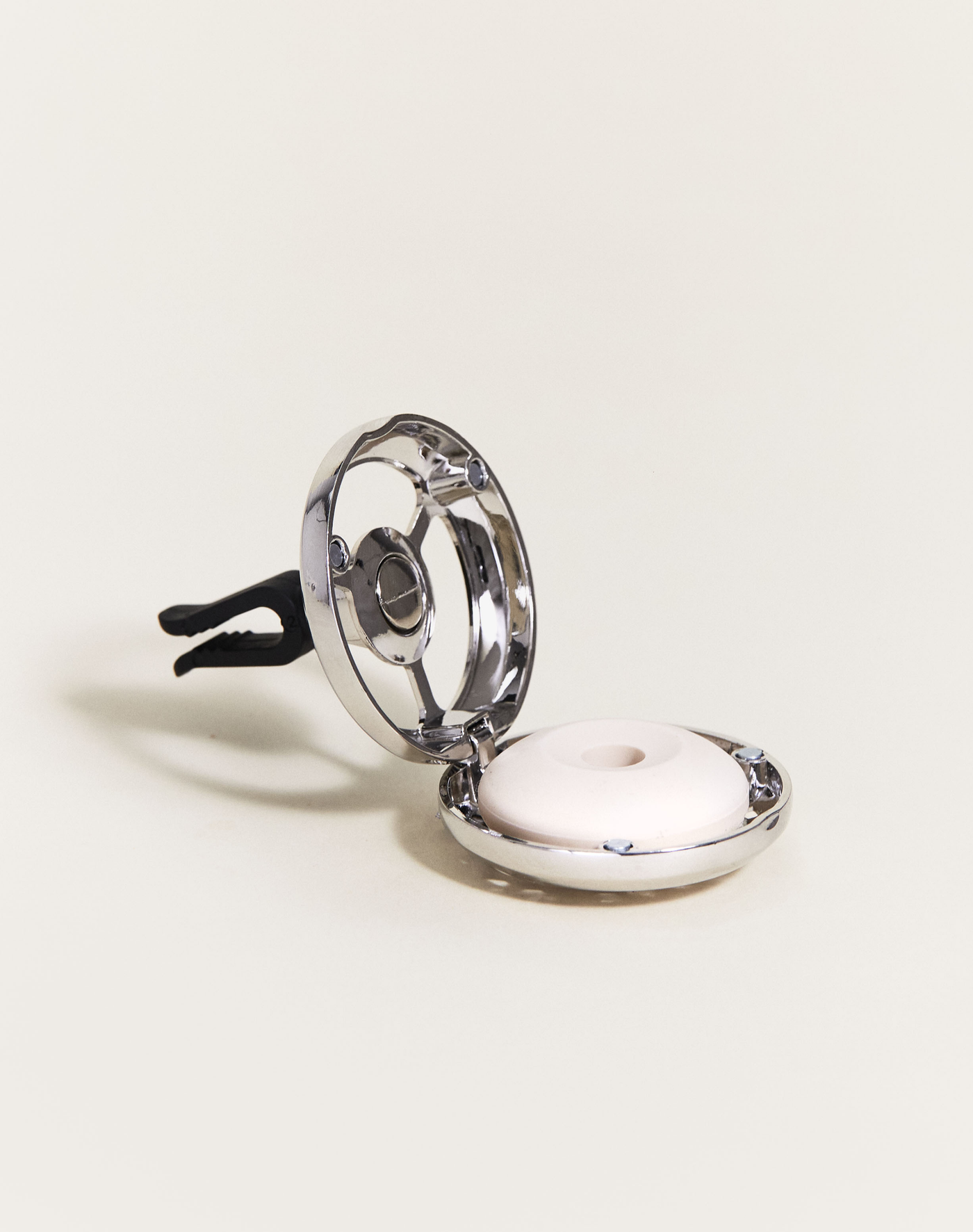 Exquisite Sparkle Car Diffuser - Chrome