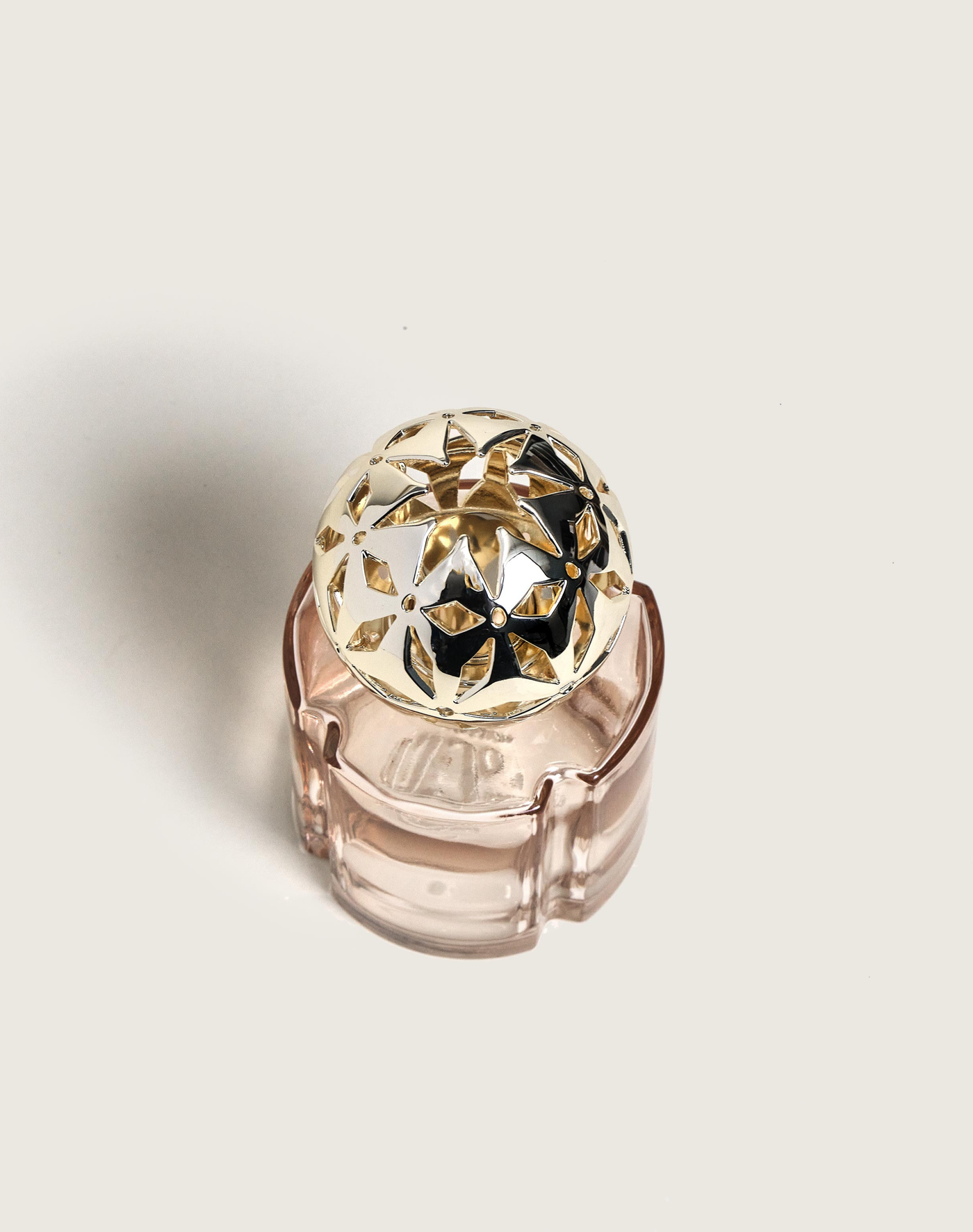 Pomelis Nude Lampset