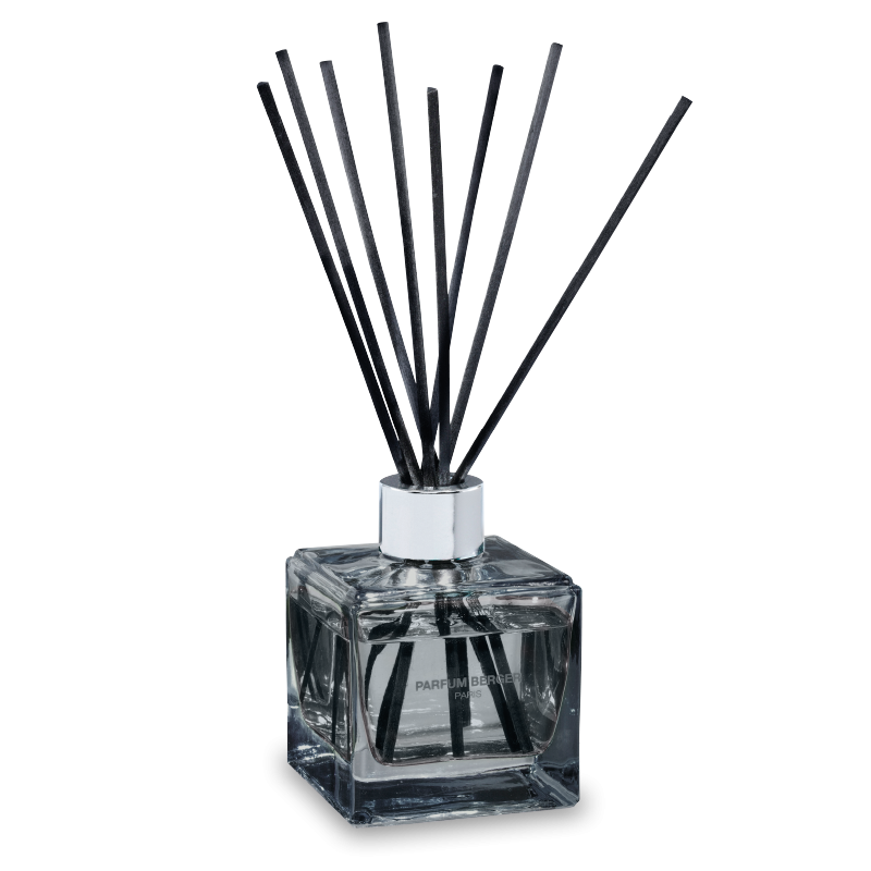 Tobacco polymer stick perfume scented diffuser - Relaxing air purifier that calms the space to relieve you of stress - Also contains pear, camphor, balm and wood - Best Essential oil Air freshener for home and room fragrance - Lampe Berger - solo