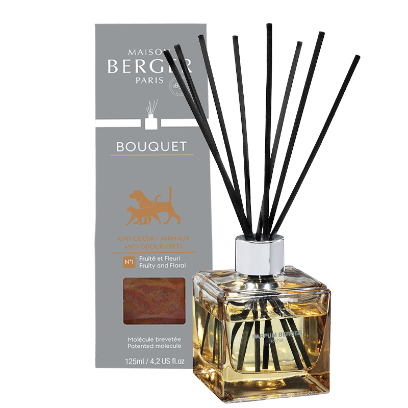 Pet Reed polymer stick perfume scented diffuser - Floral scent that neutralises odour left by pets - Also contains freesia and lily of the valley - Best Essential oil Air freshener for home and room fragrance 